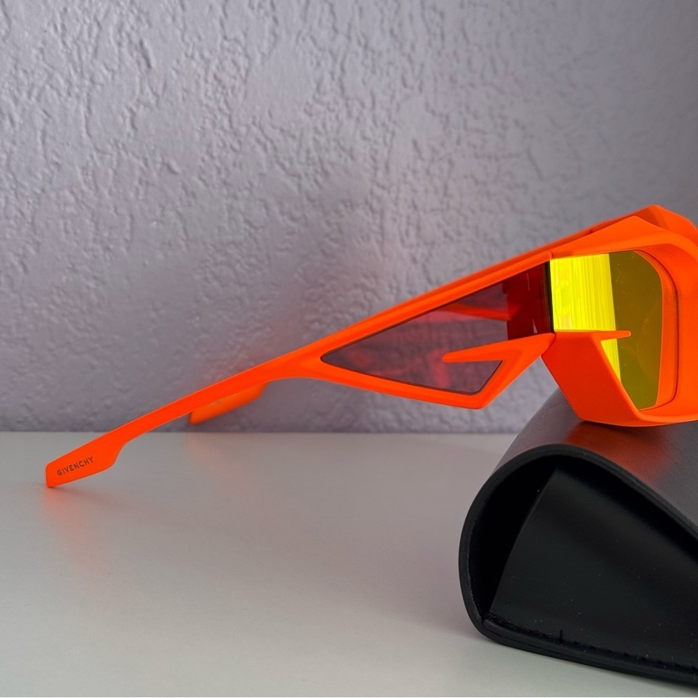 New! Givenchy Orange Sunglasses GV40049U 43C, Authentic - Picture 2 of 10